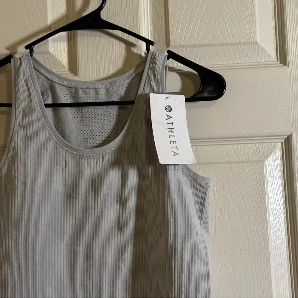 NWT Athleta Gray Pure Tank Top Organic Cotton Seamless 4-way Stretch Size M - Picture 2 of 7